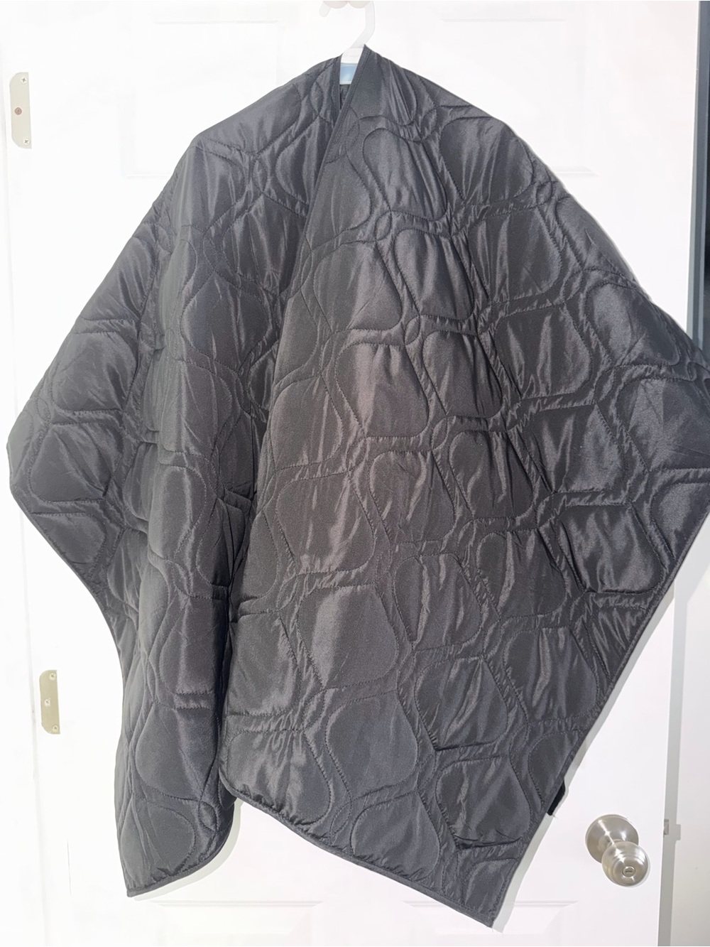House of Harlow 1960 Shawl